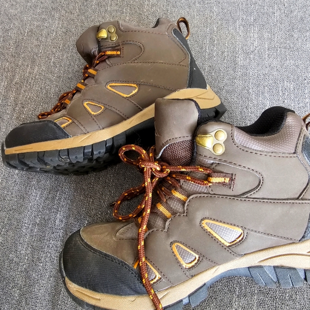 Boys Boots
